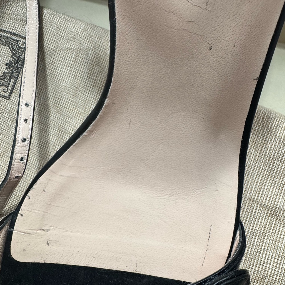 Gucci Marmont Leather Block Heel Sandal
SALE!!! Closet Clean Out Price - Picture 12 of 13